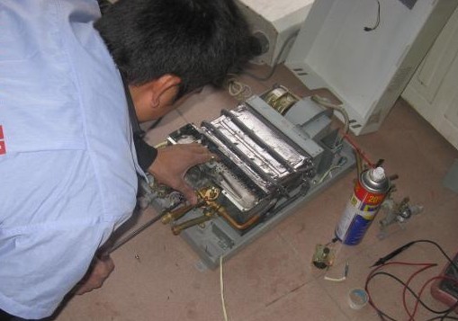 上海林内热水器维修案列